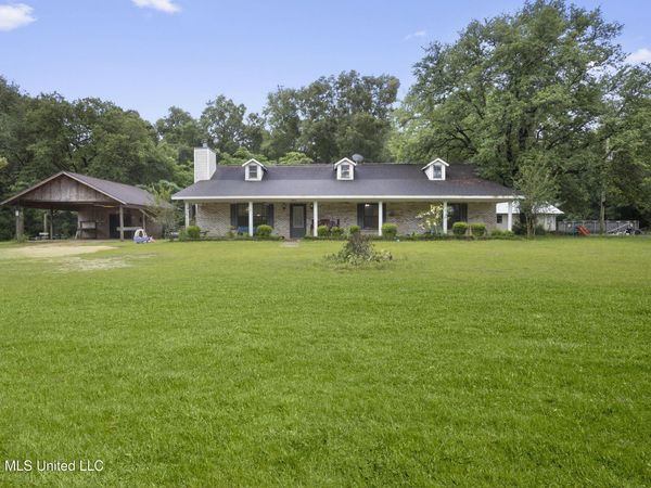 4939 Plantation Road, Saucier, MS 39574