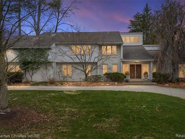 4768 Wendrick Drive , West Bloomfield Twp, MI 48323