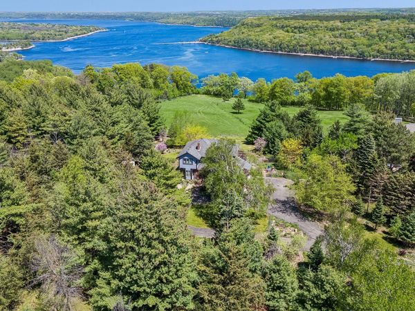 4099 Penfield Court S, Afton, MN 55001