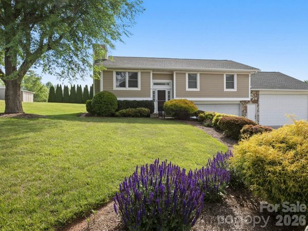 3 Fieldcrest Drive , Candler, NC 28715
