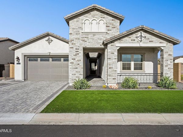 8134 E JASMINE Street, Mesa, AZ 85207