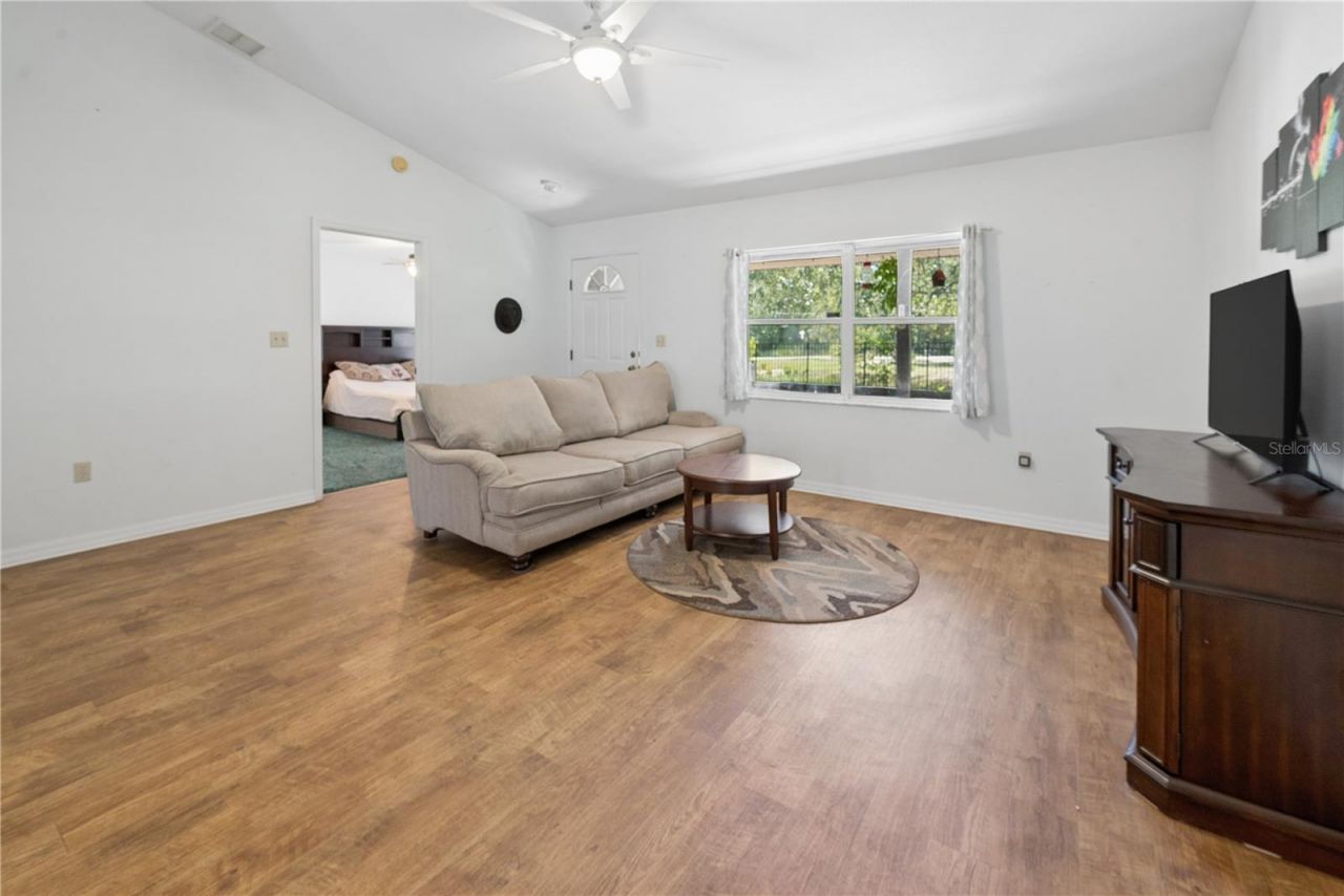 1750 SW 15th Street , Bell, FL 32619 Photo