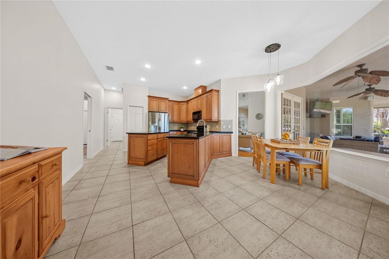 2016 Whitfield Lane, Orlando, FL 32835 Photo
