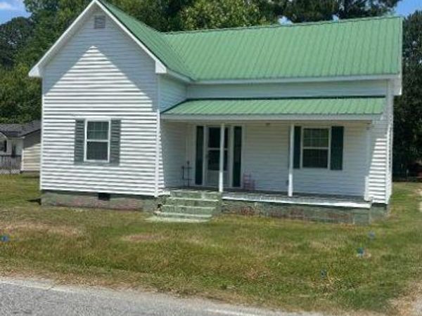 1035 Winslow Road , Robersonville, NC 27871