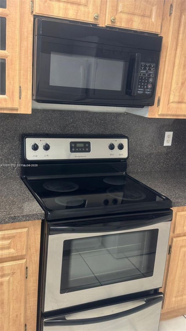 2715 W 66th St , Unit 13-21, Hialeah, FL 33016 Photo