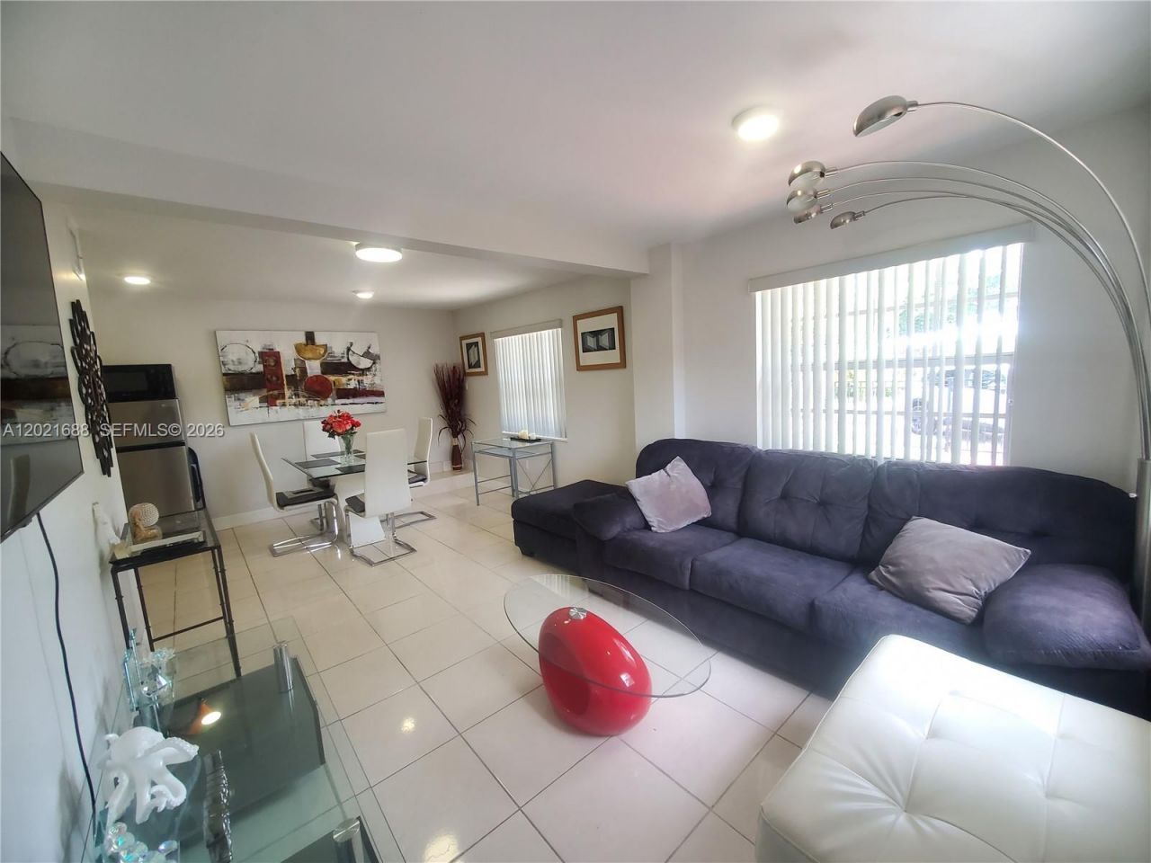 372 NE 162nd St , Miami, FL 33162 Photo