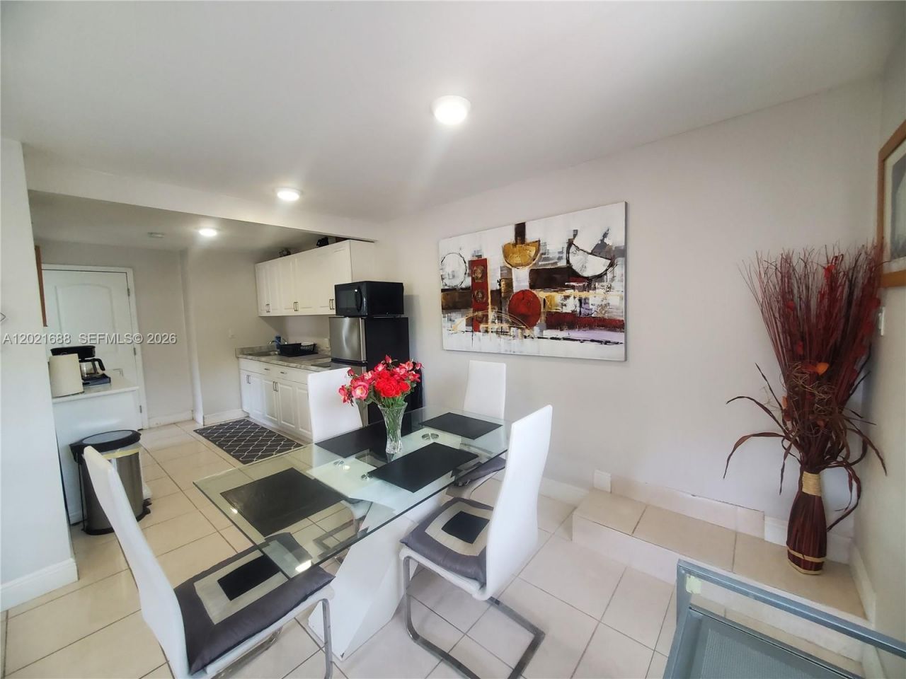 372 NE 162nd St , Miami, FL 33162 Photo
