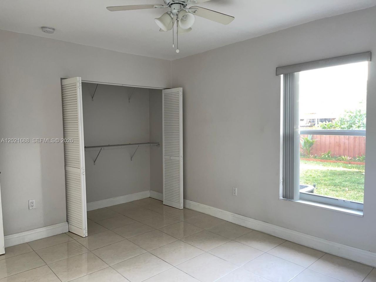 372 NE 162nd St , Miami, FL 33162 Photo