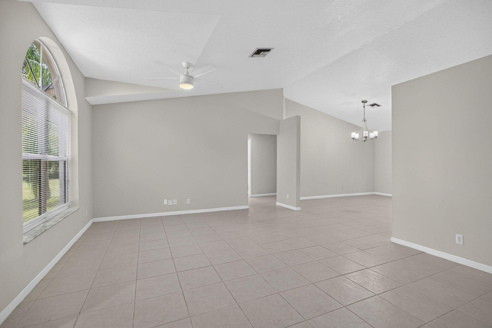 12564 N 68th Street, West Palm Beach, FL 33412 Photo
