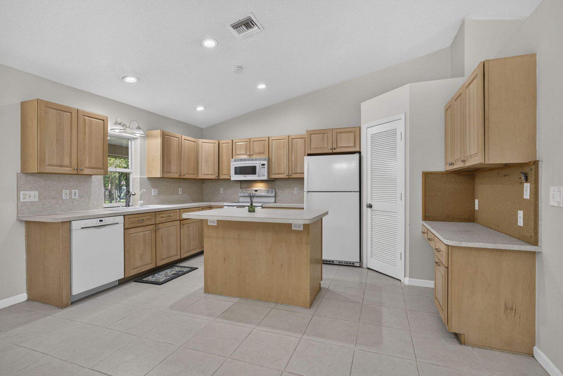 12564 N 68th Street, West Palm Beach, FL 33412 Photo