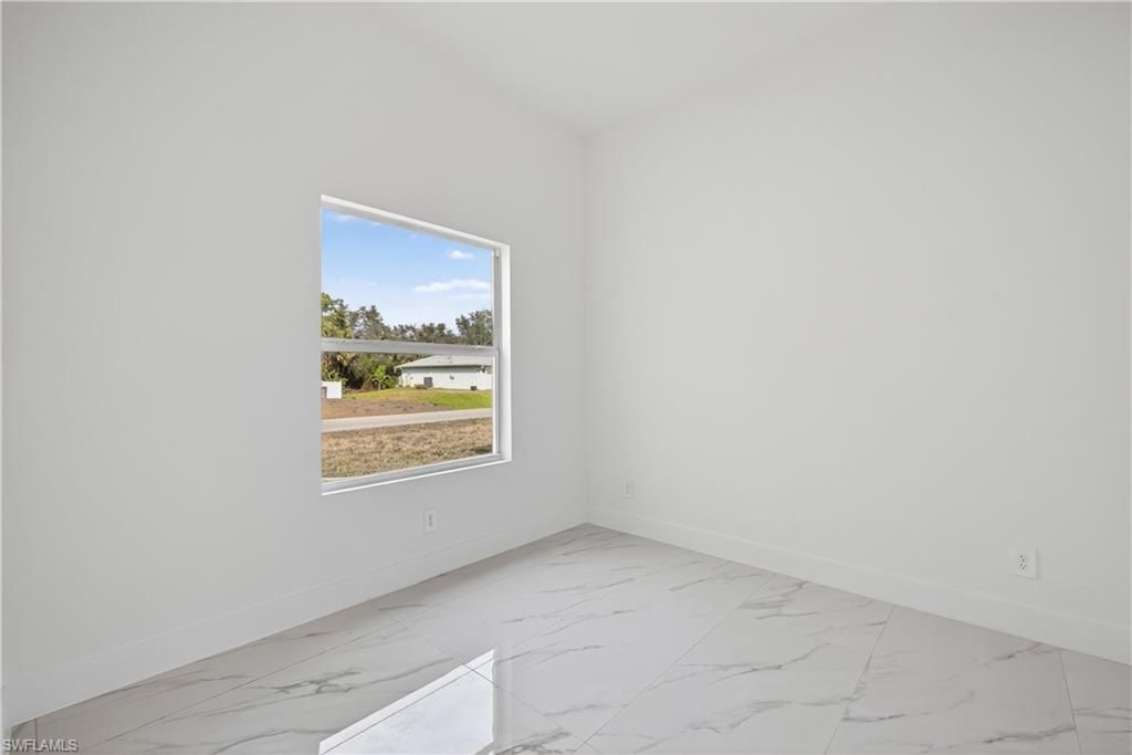 370 Butler Ave S, Lehigh Acres, FL 33974 Photo