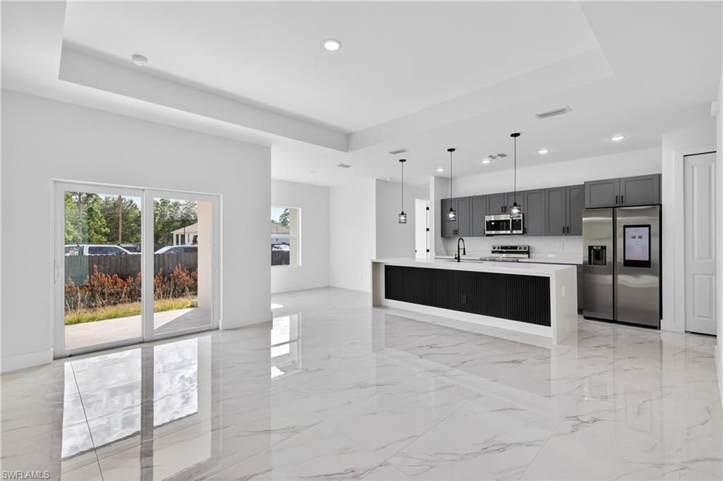 370 Butler Ave S, Lehigh Acres, FL 33974 Photo
