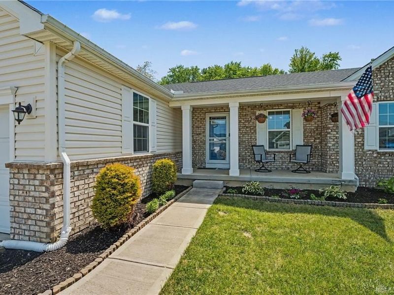 9229 Lakeside Street, Tipp City, OH 45371 Photo 2