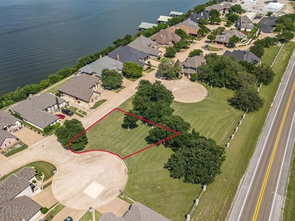 4109 Bluff View Drive, Granbury, TX 76048
