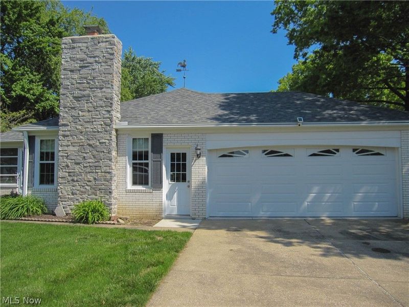 7351 Starcliff Avenue NW, North Canton, OH 44720 Photo 3