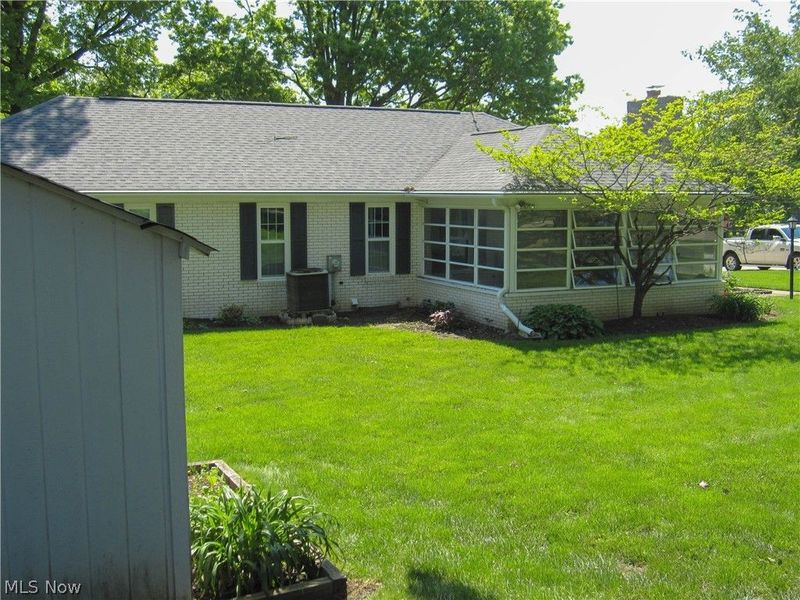7351 Starcliff Avenue NW, North Canton, OH 44720 Photo 6