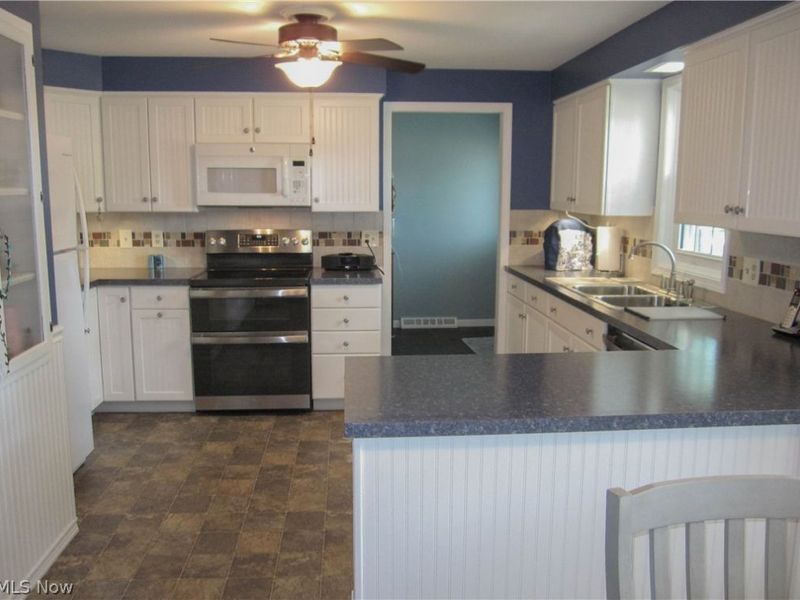 7351 Starcliff Avenue NW, North Canton, OH 44720 Photo 9