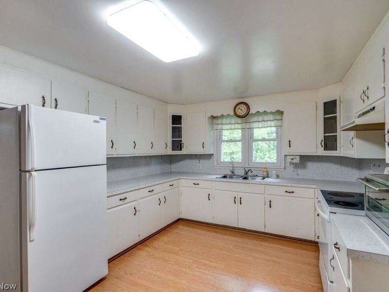 2267 Bellflower Road NE, East Rochester, OH 44625 Photo 15