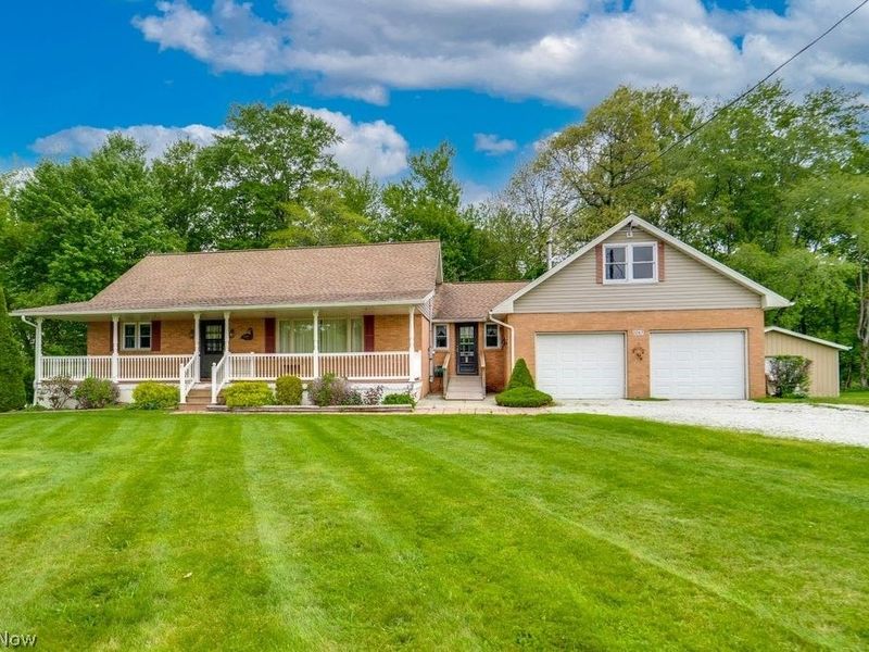 2267 Bellflower Road NE, East Rochester, OH 44625 Photo 4