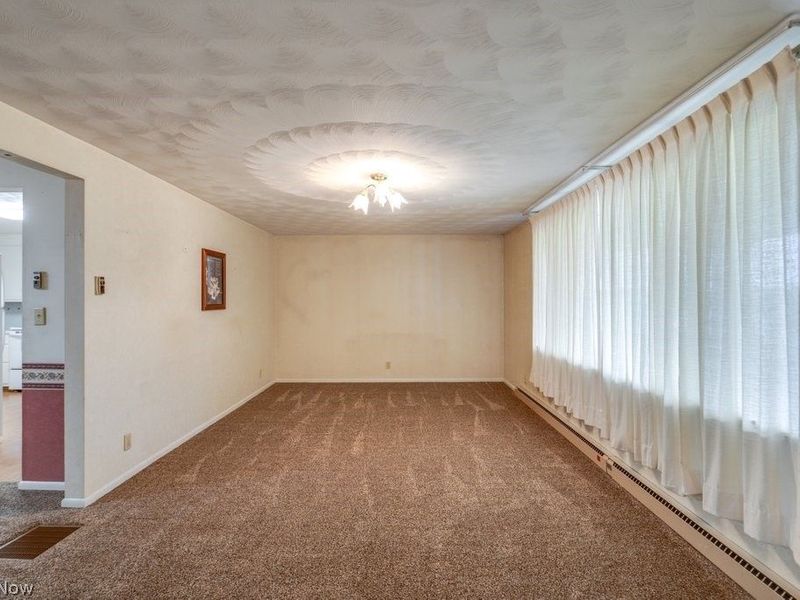2267 Bellflower Road NE, East Rochester, OH 44625 Photo 6