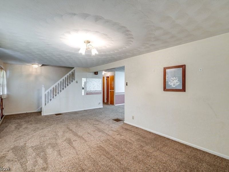2267 Bellflower Road NE, East Rochester, OH 44625 Photo 8