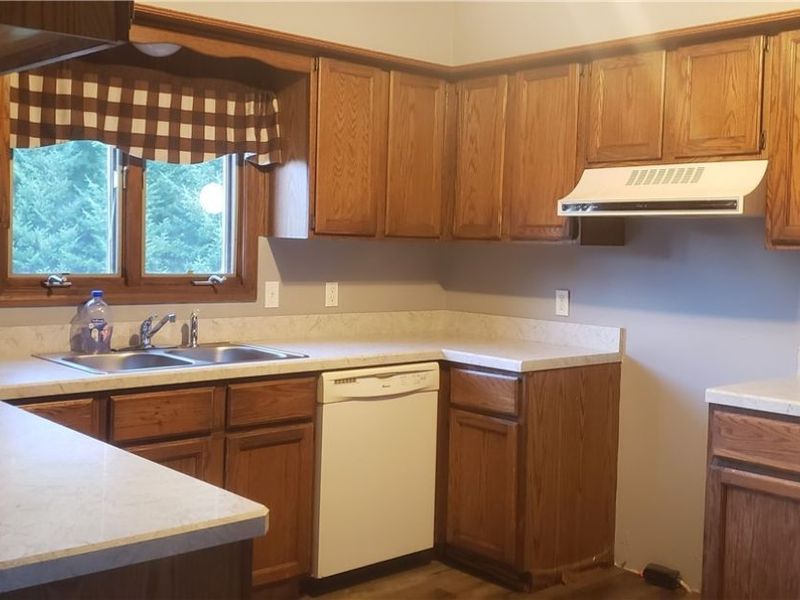 12765 Butternut Road , Burton, OH 44021 Photo 8