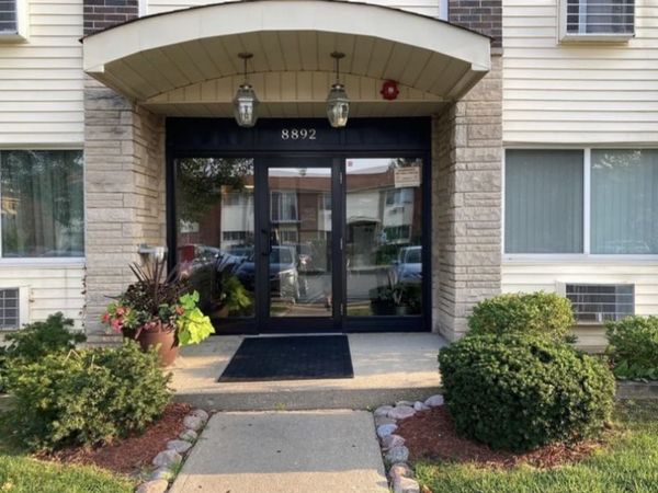 8892 Jody Lane , Unit 1E, Des Plaines, IL 60016
