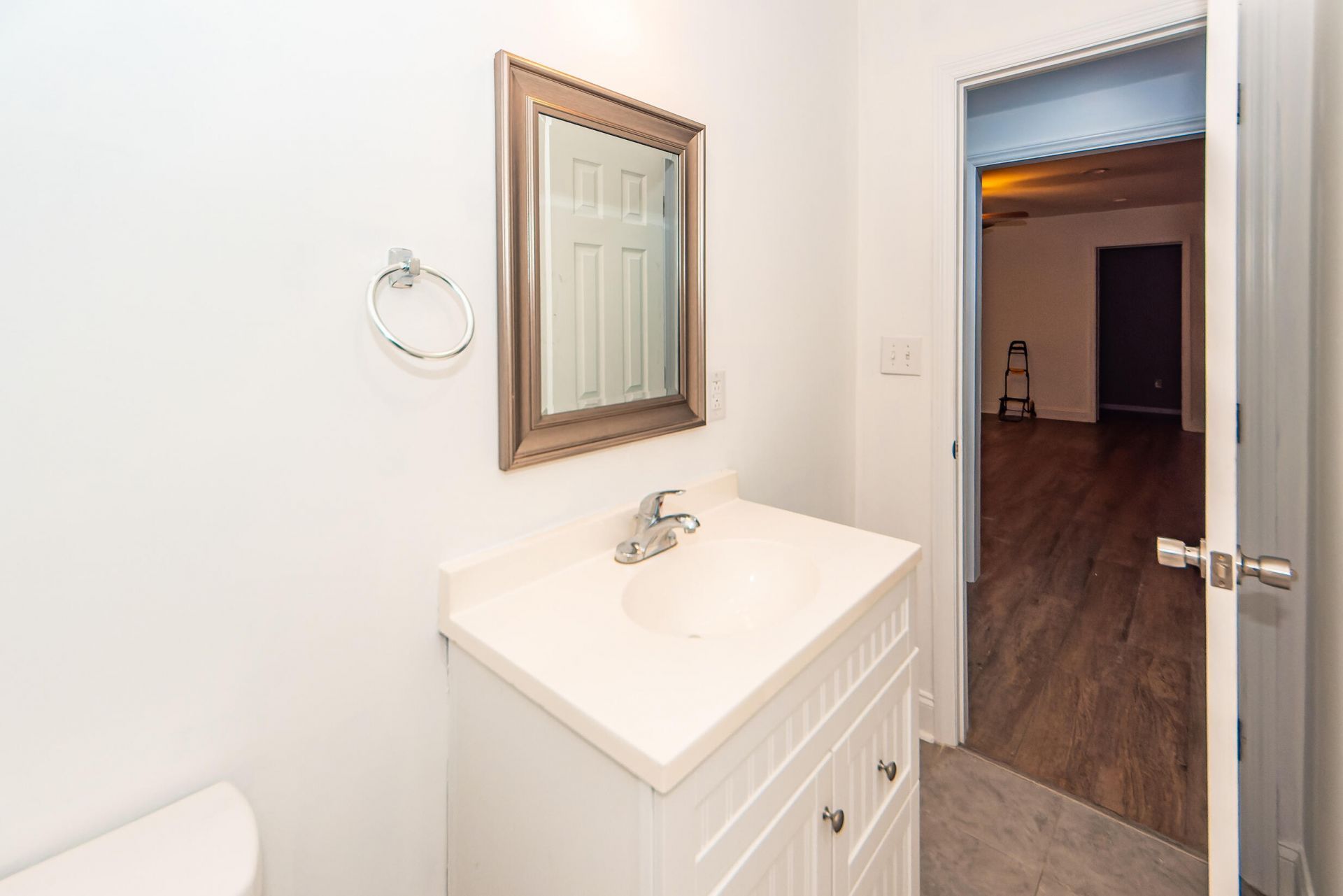 6933 Raymond Avenue Photo 19