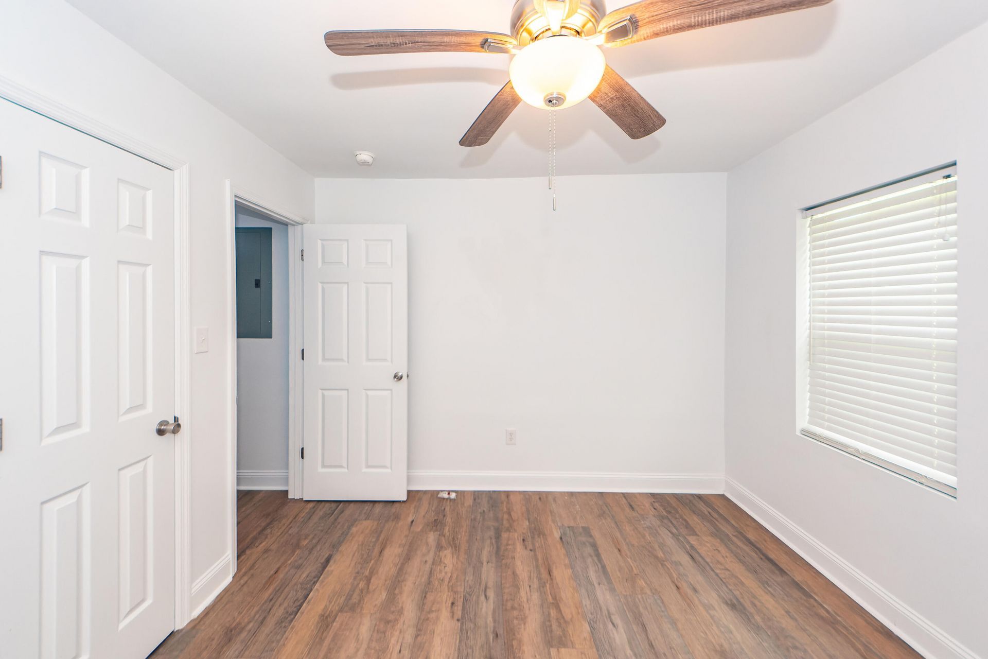 6933 Raymond Avenue Photo 22