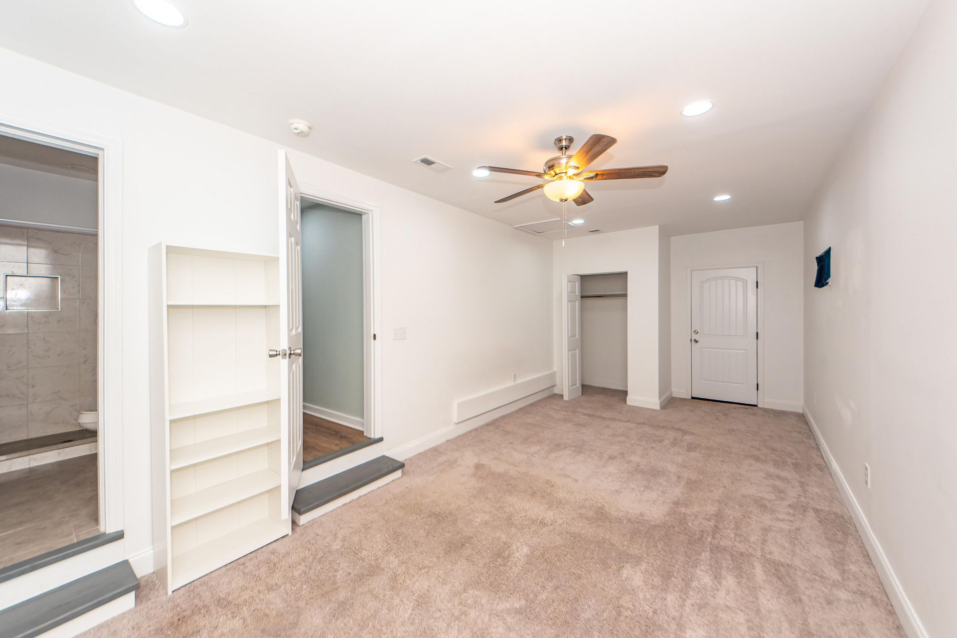6933 Raymond Avenue Photo 24
