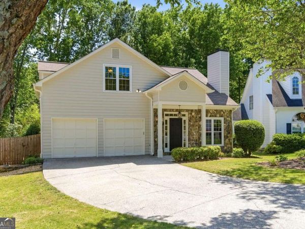 225 Blue Heron Lane, Alpharetta, GA 30009