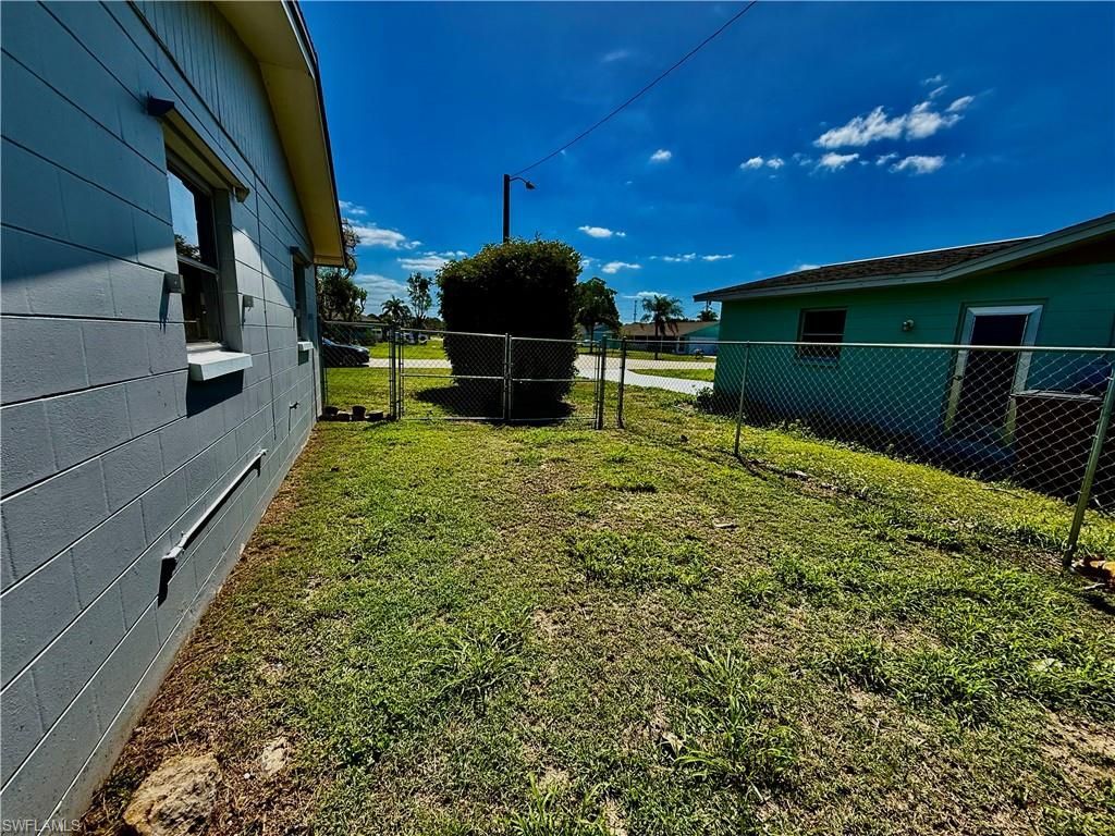 332 Dellwood Ave , Lehigh Acres, FL 33936 Photo