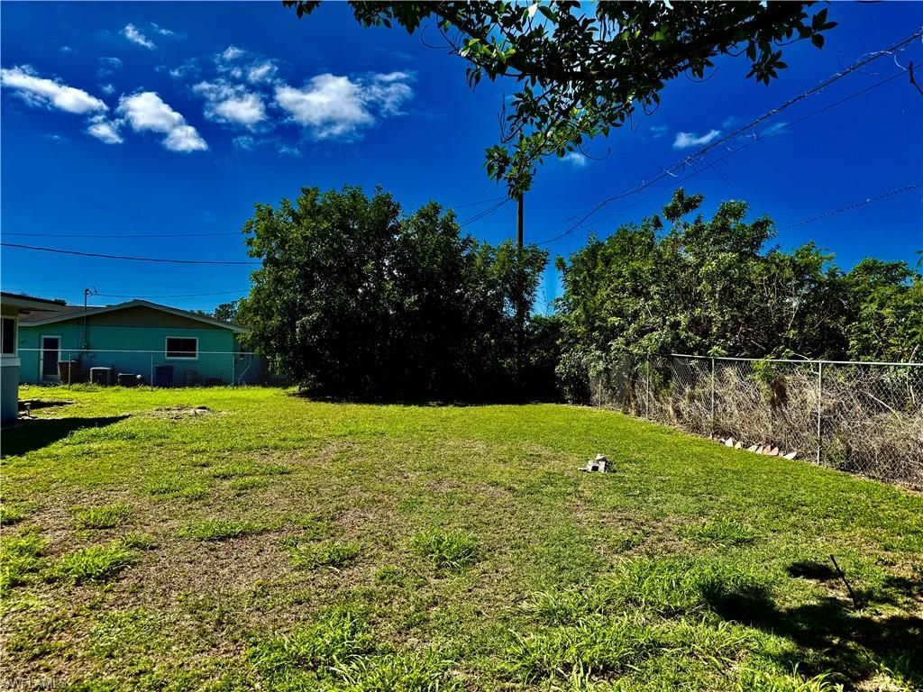 332 Dellwood Ave , Lehigh Acres, FL 33936 Photo