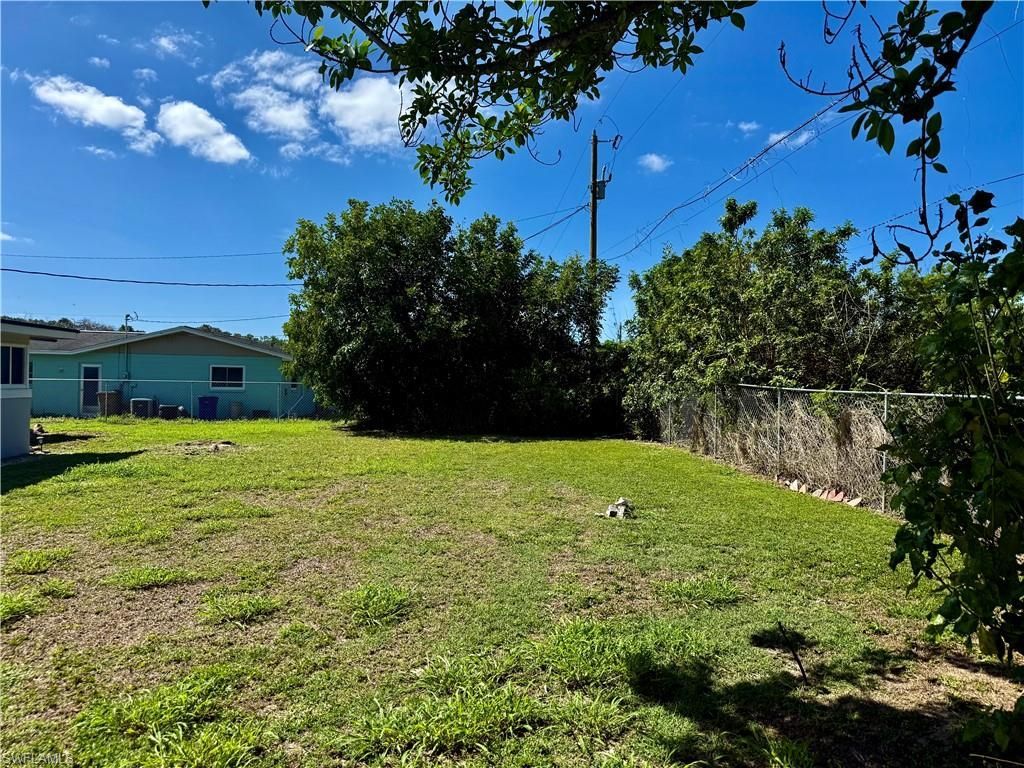 332 Dellwood Ave , Lehigh Acres, FL 33936 Photo
