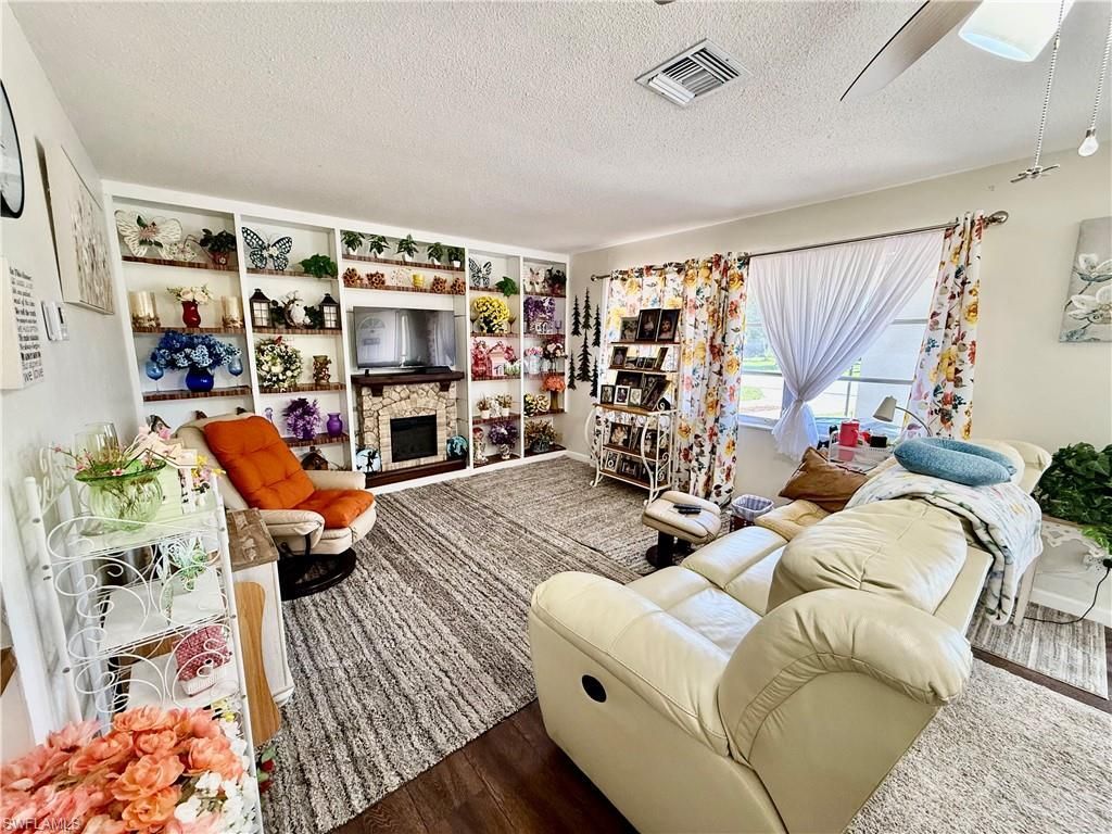 332 Dellwood Ave , Lehigh Acres, FL 33936 Photo