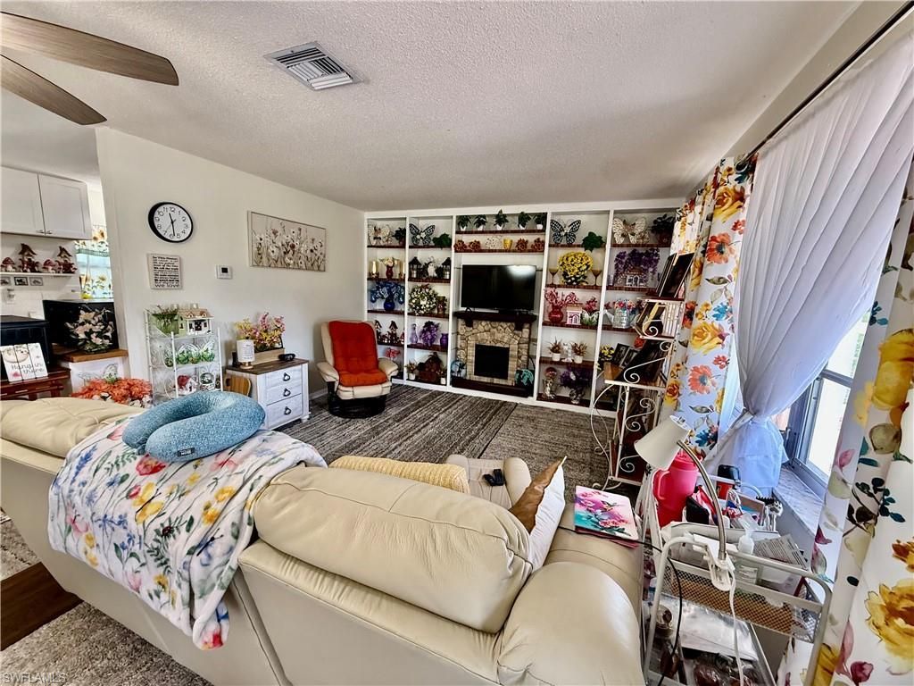 332 Dellwood Ave , Lehigh Acres, FL 33936 Photo