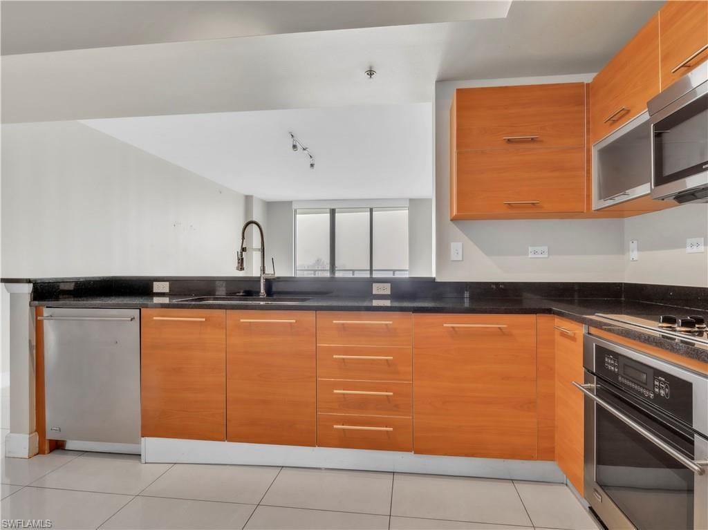 3000 Oasis Grand Blvd , Unit 2905, Fort Myers, FL 33916 Photo