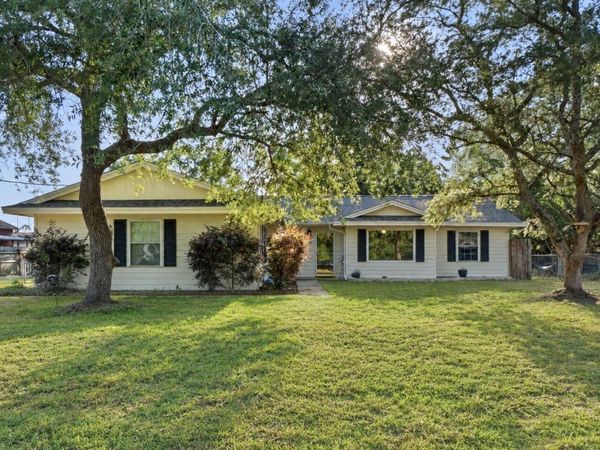 2019 Casa De Oro Street, Navarre, FL 32566