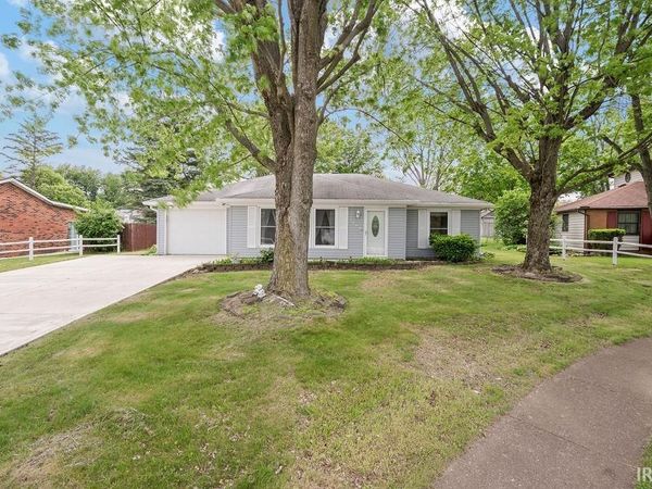 1908 VERSAILLES Drive, Kokomo, IN 46902