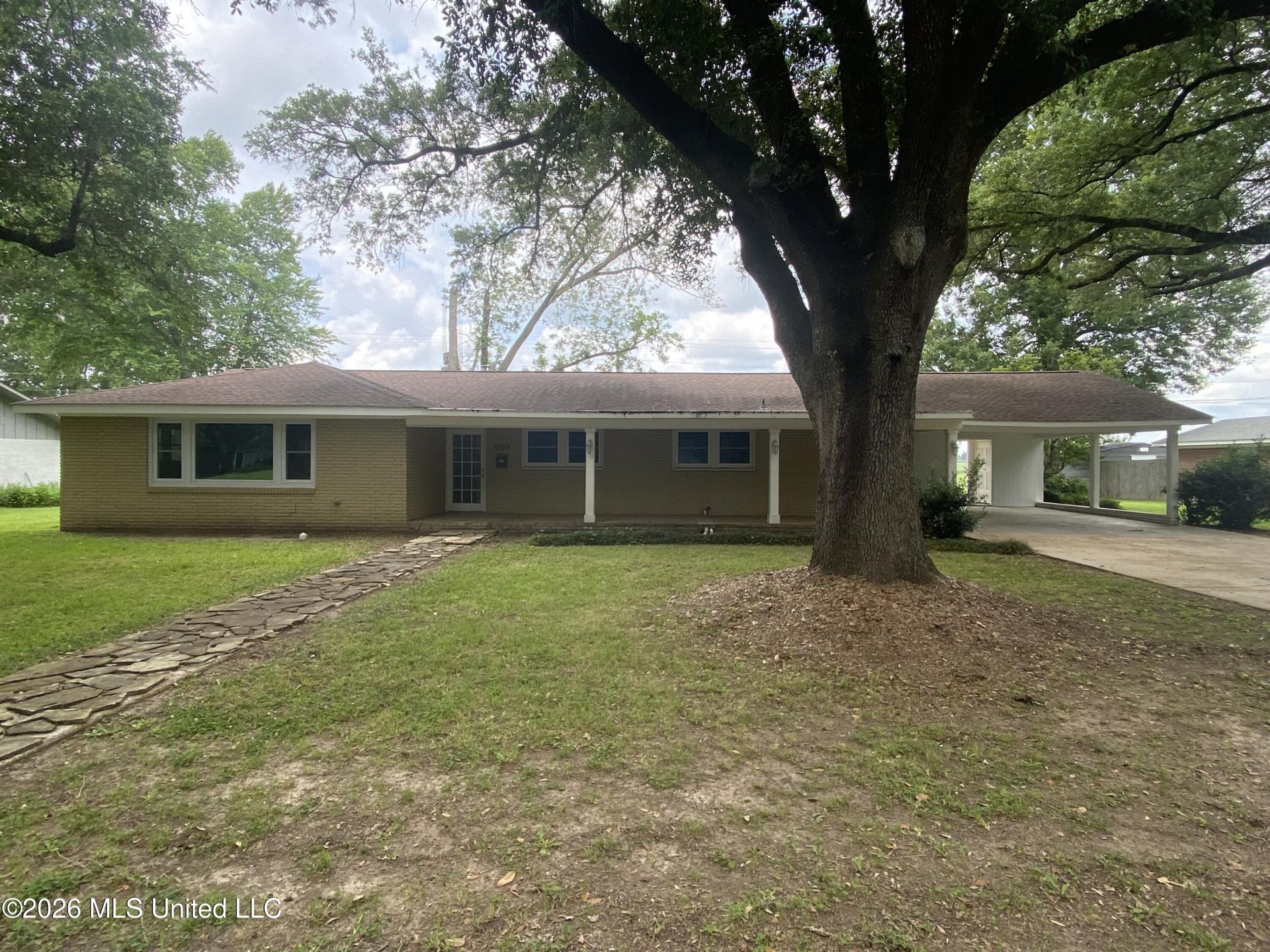 608 N Oak Street, Vidalia, LA 71373 Main Photo