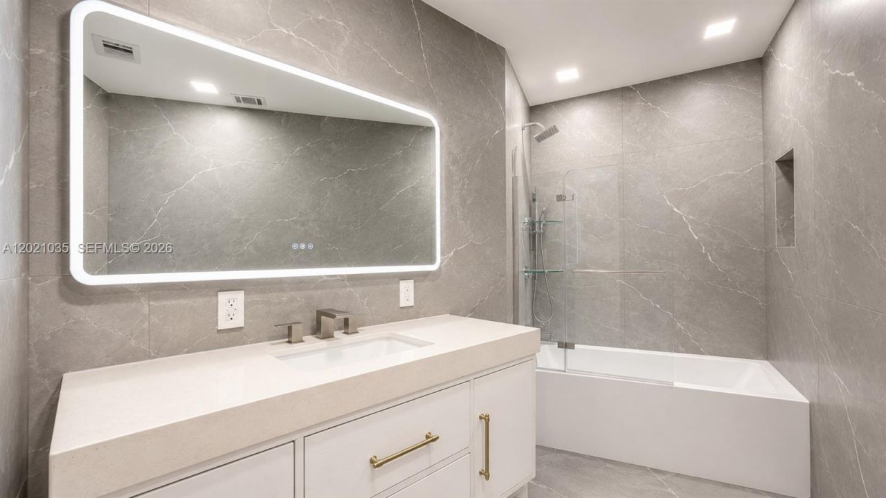 2765 NE 35th Dr , Fort Lauderdale, FL 33308 Photo