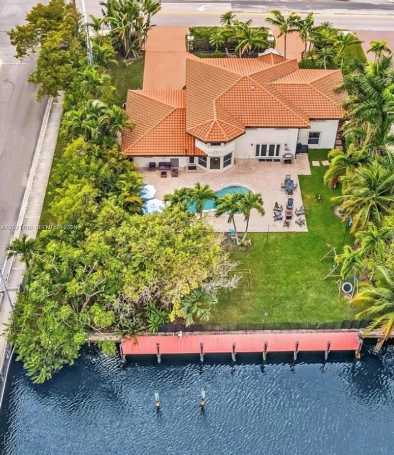 900 Diplomat Pkwy , Hallandale Beach, FL 33009 Photo