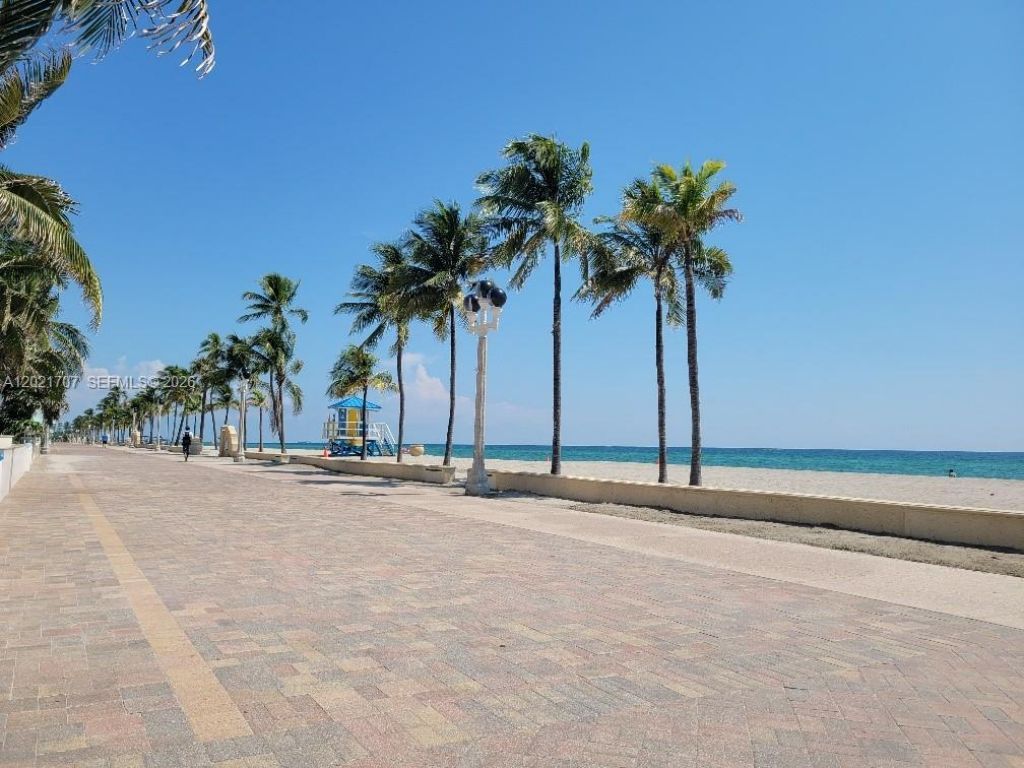 322 Harding St , Unit B101, Hollywood, FL 33019 Photo