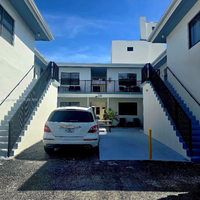322 Harding St , Unit B101, Hollywood, FL 33019 Photo