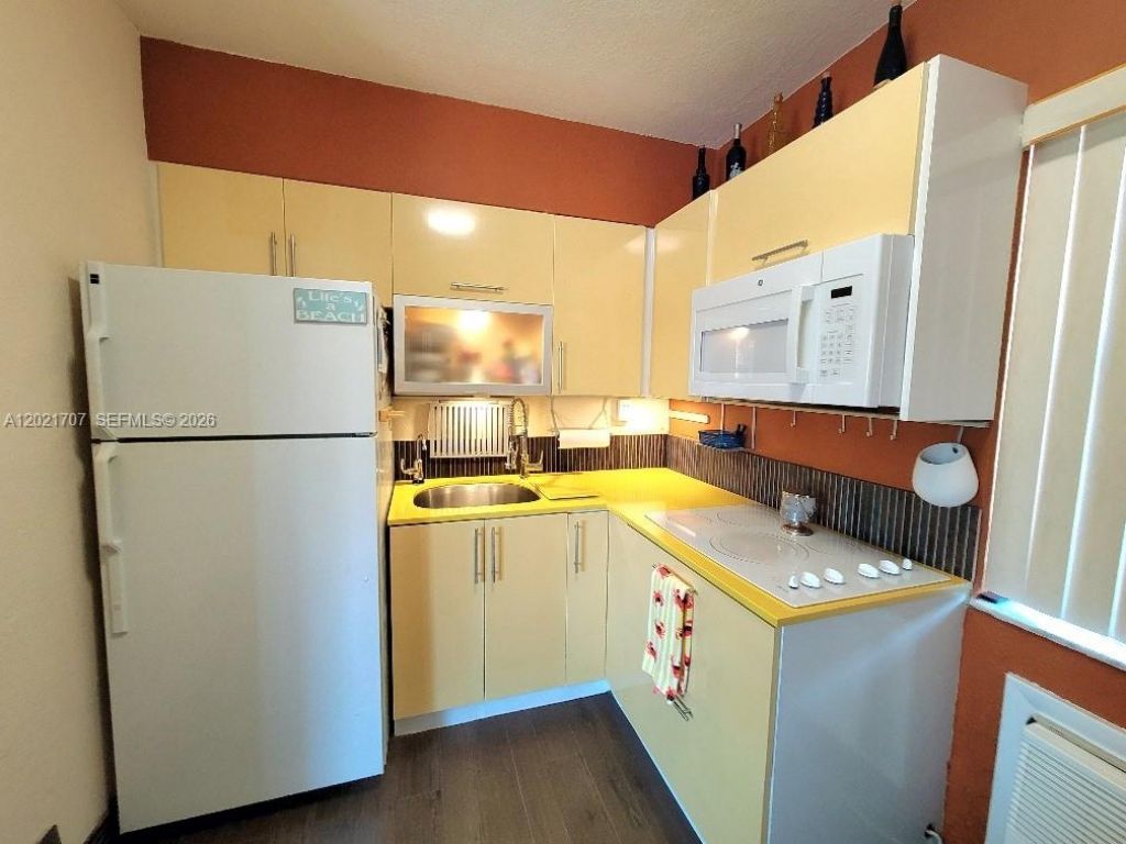 322 Harding St , Unit B101, Hollywood, FL 33019 Photo