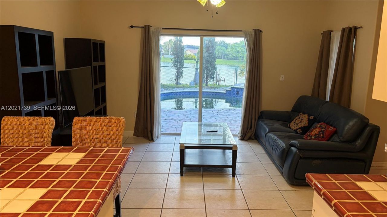 13553 SW 124th Ave Rd , Miami, FL 33186 Photo