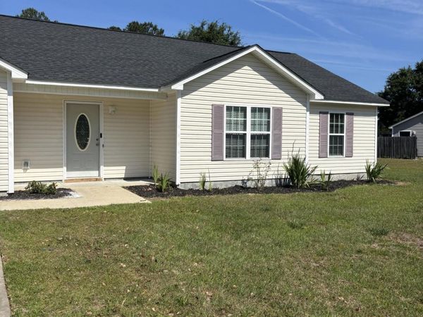158 Ashbury Park Lane , Richlands, NC 28574