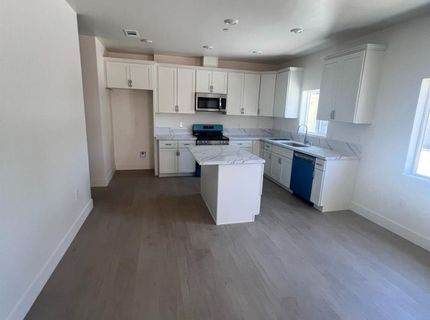 3530 26th Ave, Sacramento, CA 95820 Photo