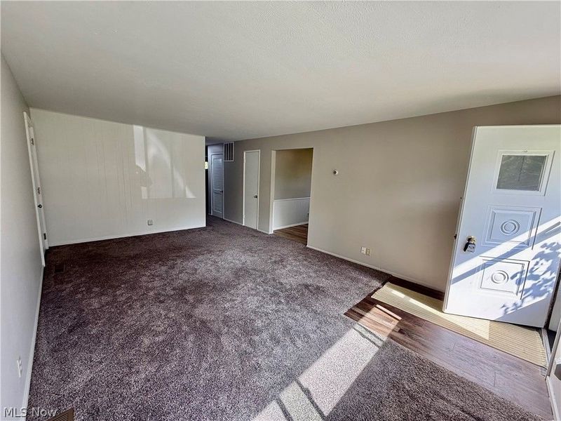 9214 Blueberry Lane, Macedonia, OH 44056 Photo 3