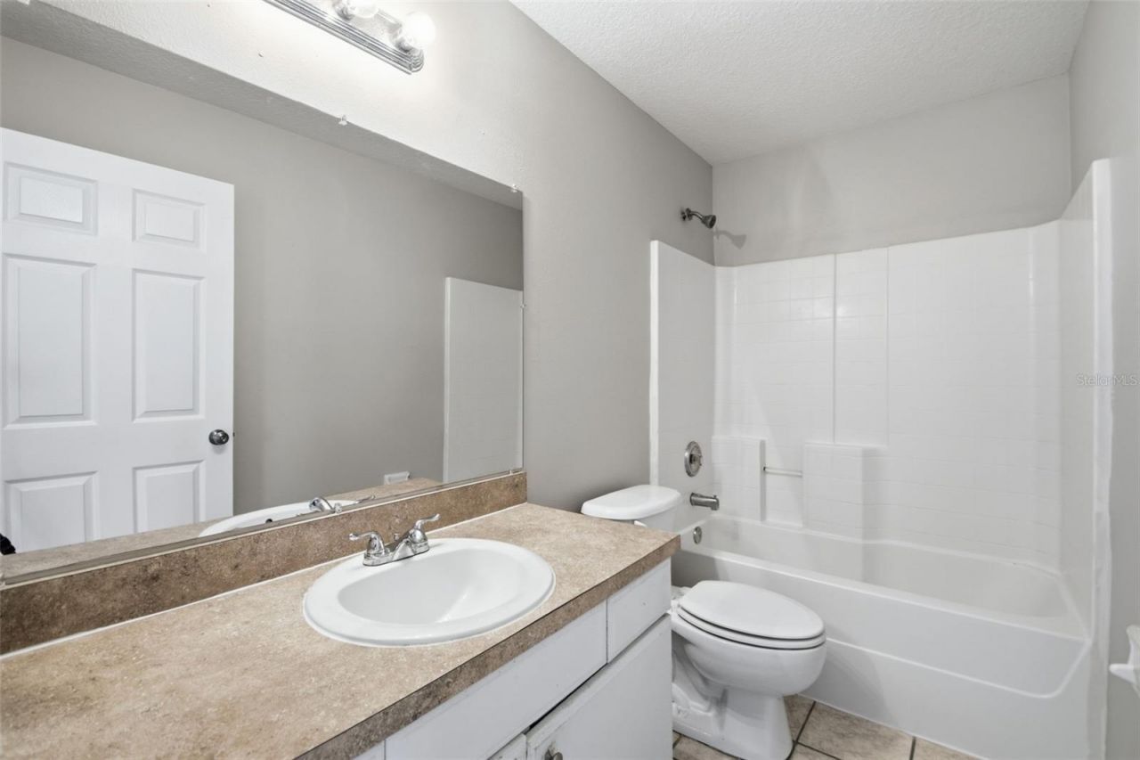 1812 34th Avenue E, Bradenton, FL 34208 Photo